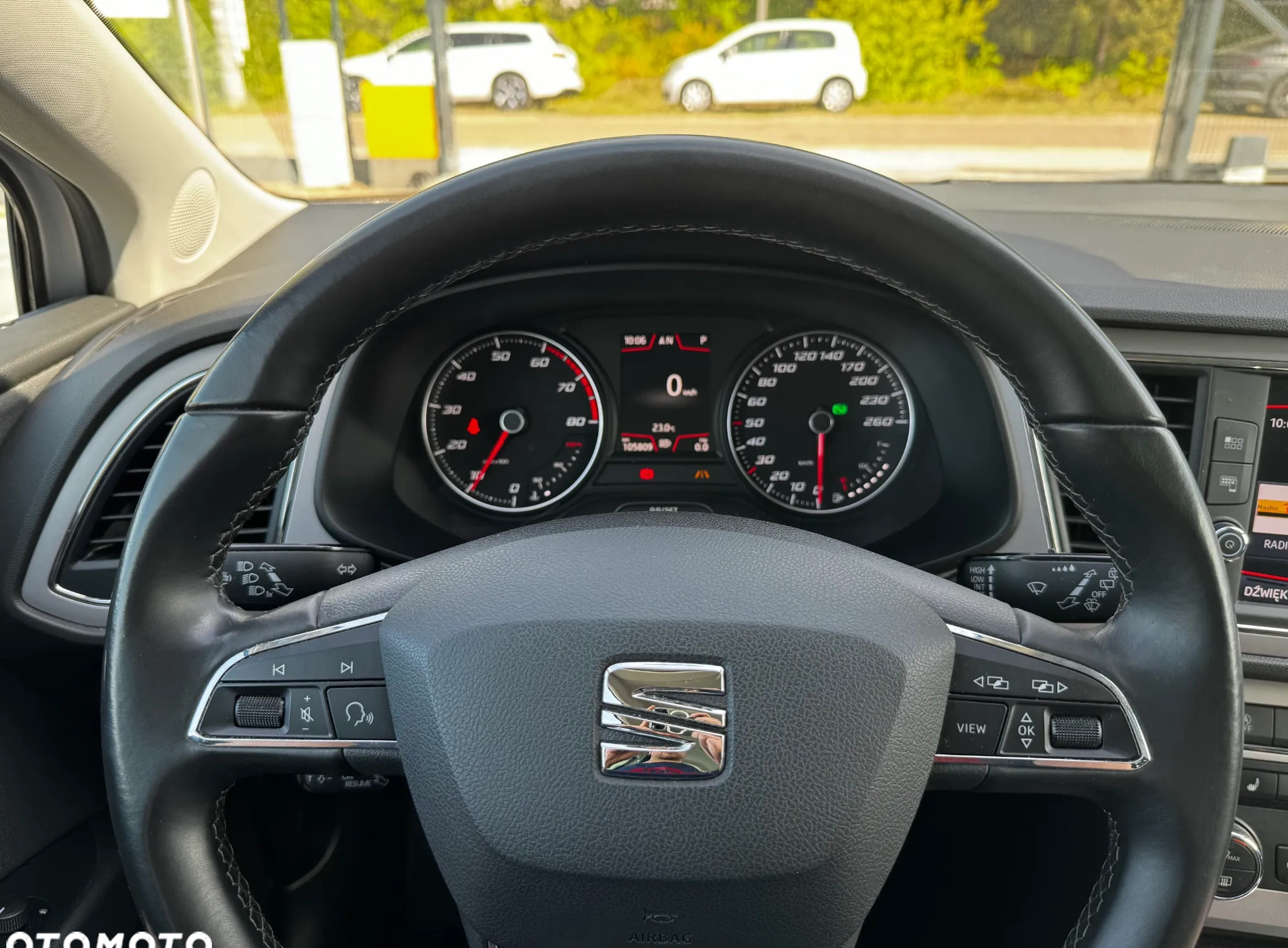 Seat Leon cena 64900 przebieg: 105800, rok produkcji 2019 z Szydłowiec małe 562